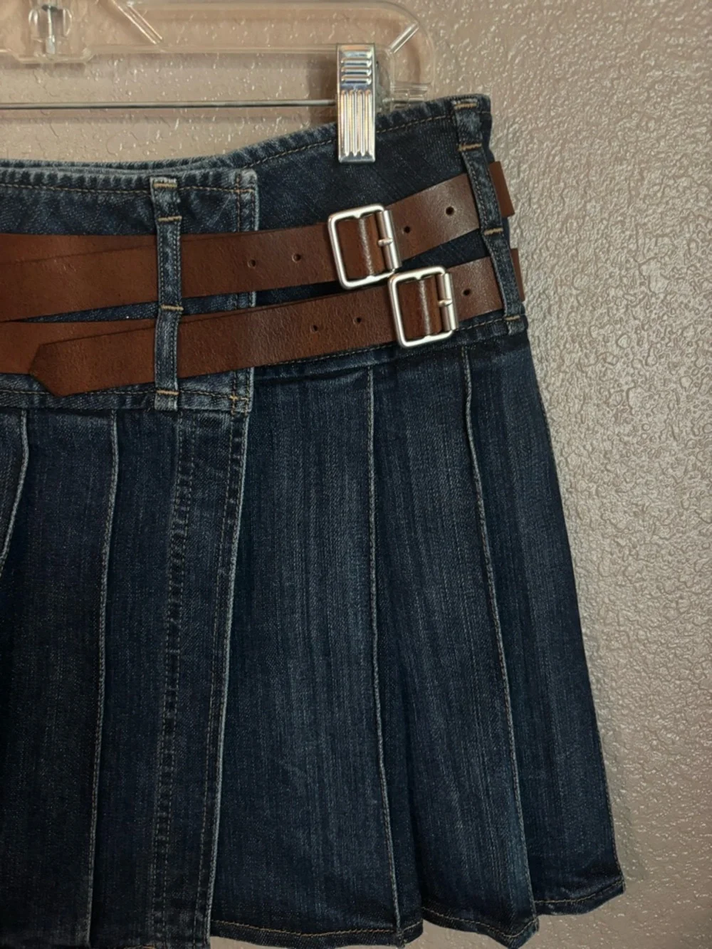 Burberry Dark Blue Denim Pleated Mini Skirt with Brown Double Belts - Picture 2 of 11